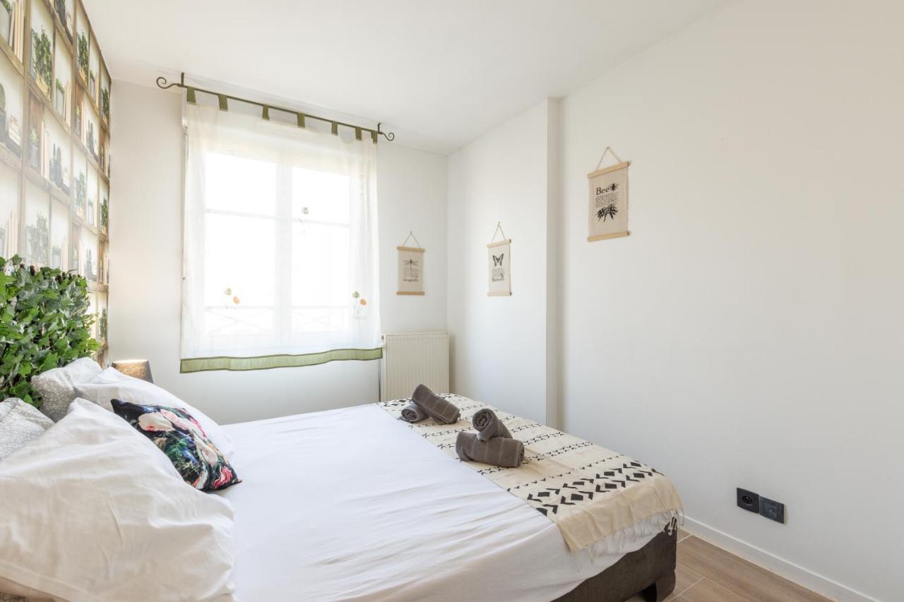 Family Travel Paris Apartment บุสซี-แซ็ง-ฌอร์ฌ ภายนอก รูปภาพ