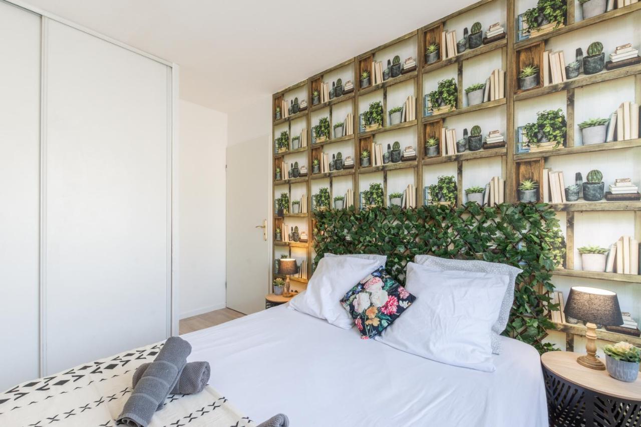 Family Travel Paris Apartment บุสซี-แซ็ง-ฌอร์ฌ ภายนอก รูปภาพ